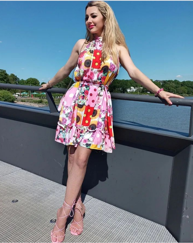 Floral Print Buttoned Waist Belted Sleeveless Flounce Hem Halter Dress