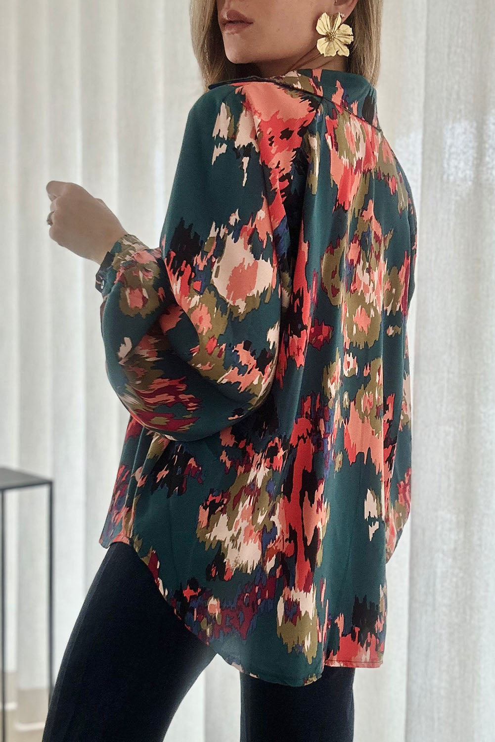 Green Graffiti Colorblock Casual V Neck Puff Sleeve Blouse