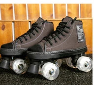 Women's Classic Sneaker Quad Roller Skates