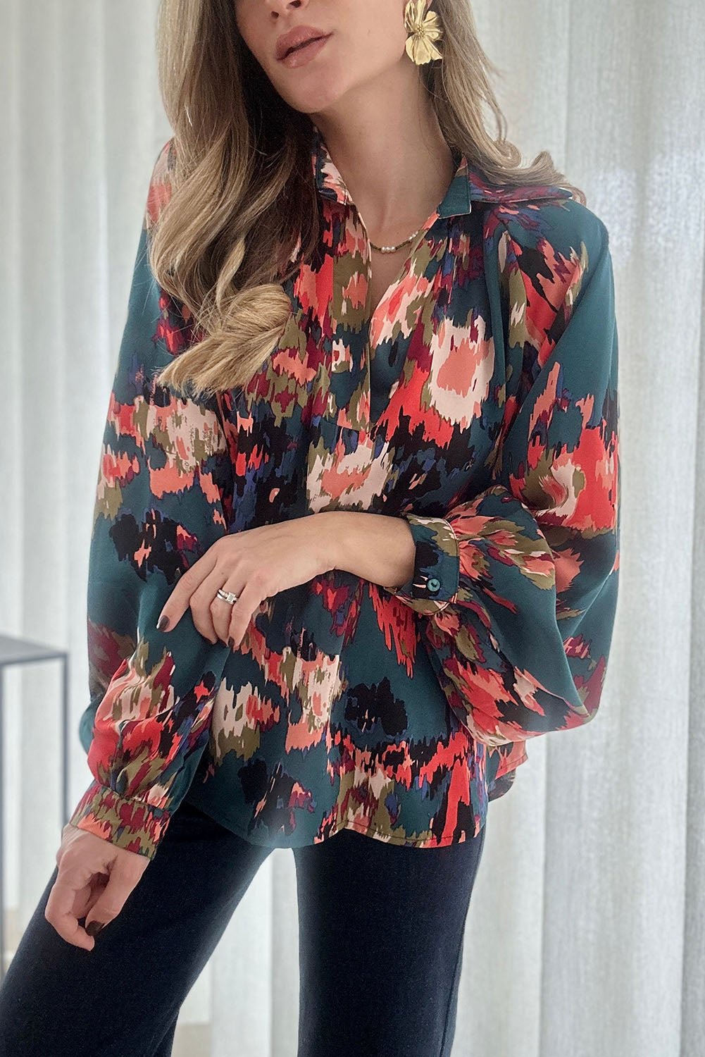 Green Graffiti Colorblock Casual V Neck Puff Sleeve Blouse