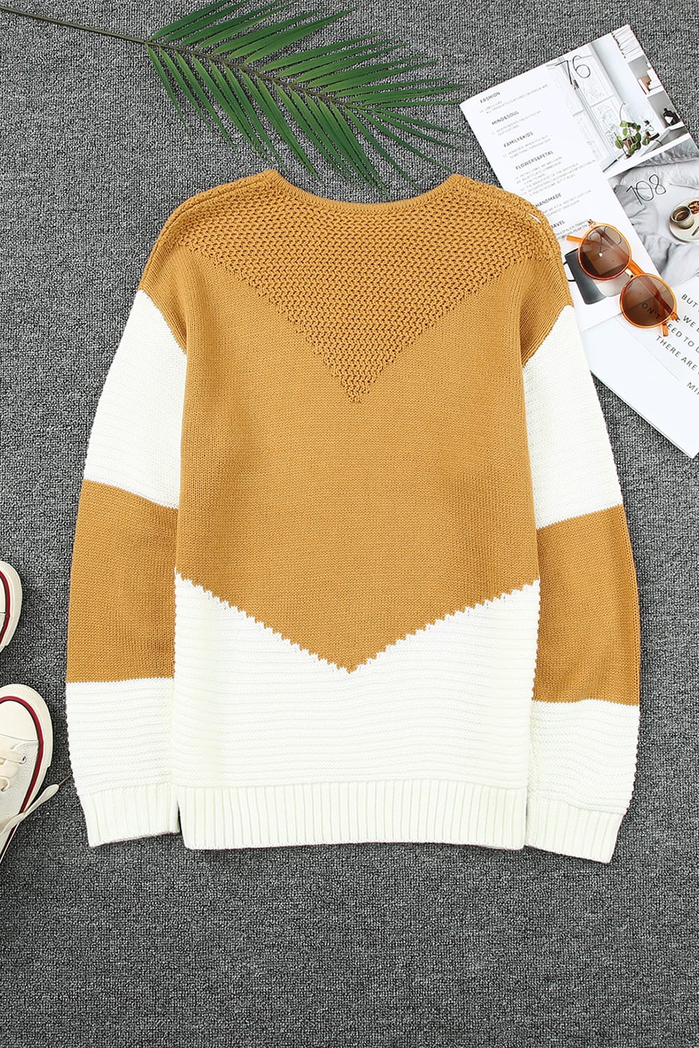 Black & White Colorblock Casual Chevron Pullover Sweater