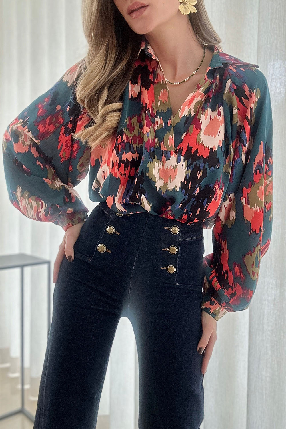 Green Graffiti Colorblock Casual V Neck Puff Sleeve Blouse