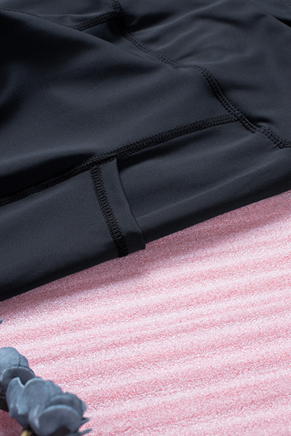 Black Yoga Crossover Geometric Print Patchwork High Waisted Leggings