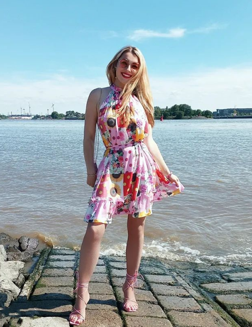 Floral Print Buttoned Waist Belted Sleeveless Flounce Hem Halter Dress