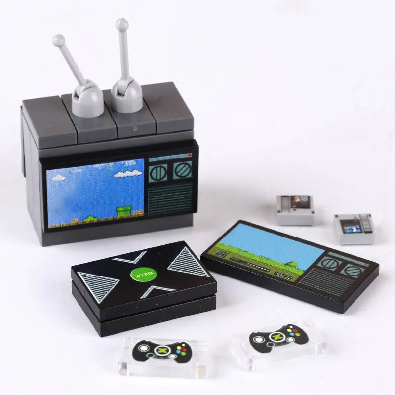 Miniature recreational block toy pieces