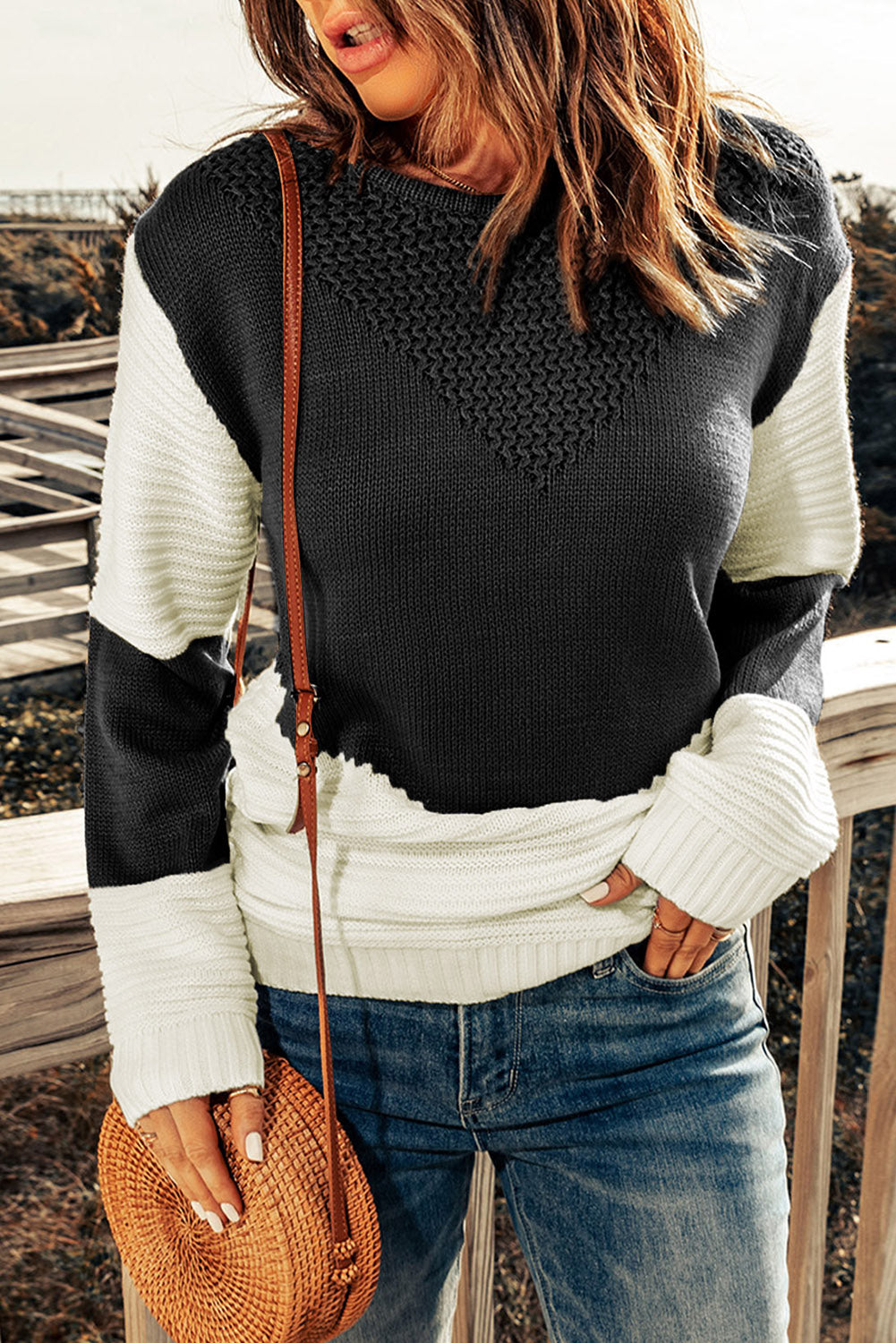 Black & White Colorblock Casual Chevron Pullover Sweater