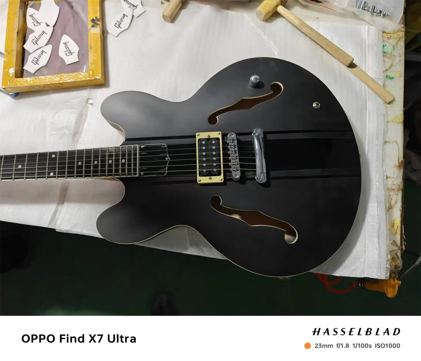 High quality ESA 333 6-string Semi Hollow Electric Guitar - Black