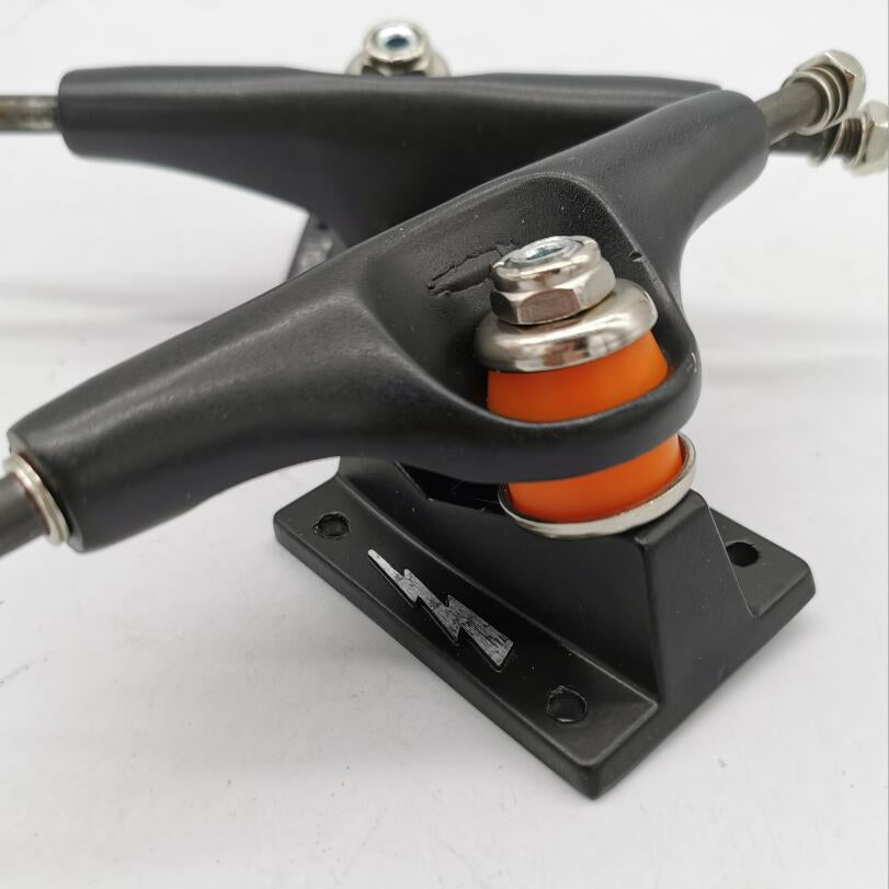 Original 5Inch THUNDER Skateboard Trucks Hollow Good Quality Professional Level Skateboard Truck