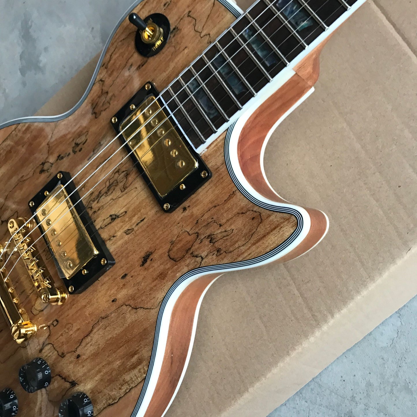 Free Delivery, Decaying Wood Guitar, Gold Hardware, Log Color Guitar, Color Can Be Customized