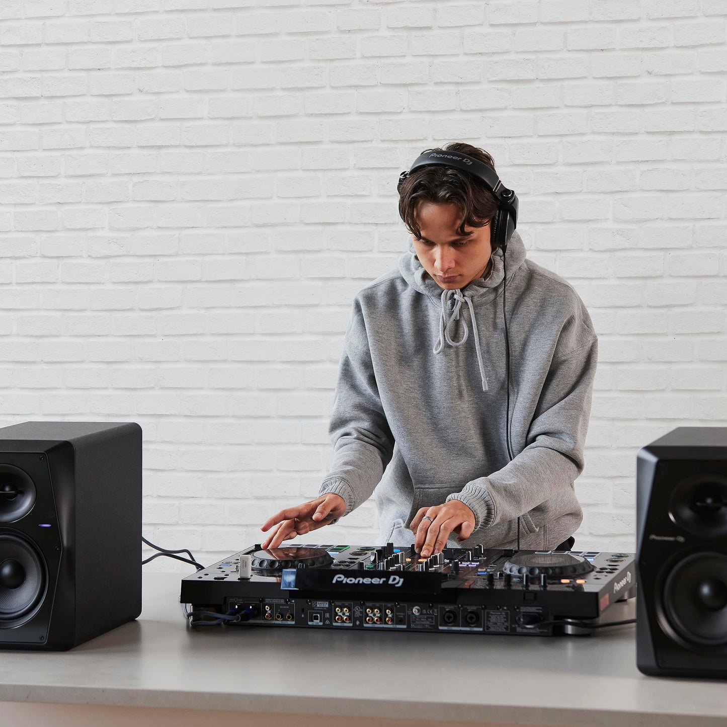 Pioneer DJ XDJ-RX3 Digital DJ System - 2 Channel Performance All In One DJ Controller - 10.1 Inch Touchscreen - Serato DJ Pro Compatible - DJ Mixer With 2 Decks