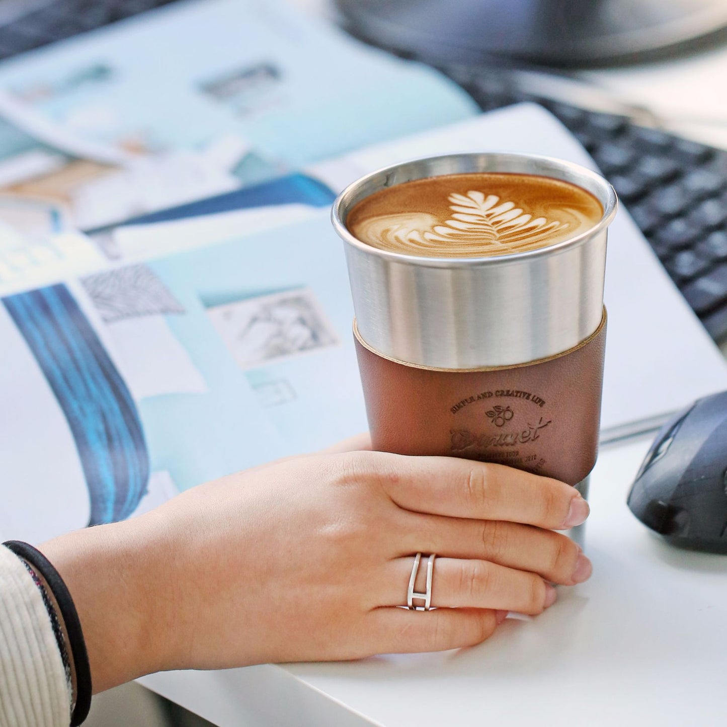 Stainless Steel Coffee Mugs 350ML Tea Cups Big Travel Mugs Camping Mugs Coffee Cup With Straws Lid and Fashion insulated leather