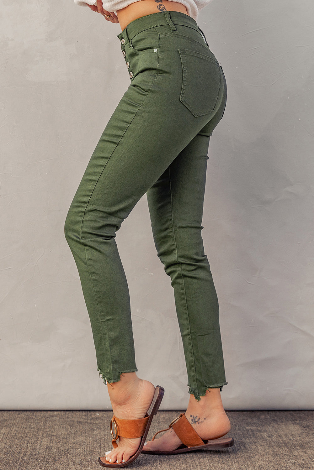 White Plain Buttons Frayed Raw Hem High Waist Denim Jeans