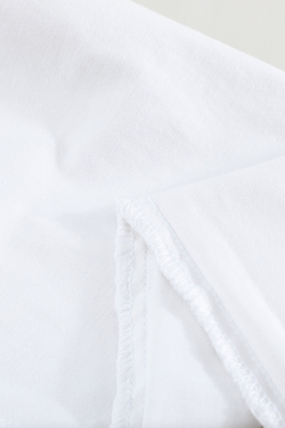 White Plain Buttons Frayed Raw Hem High Waist Denim Jeans
