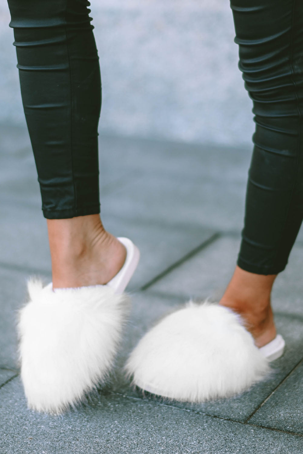 White Fuzzy Round Toe Home Slippers