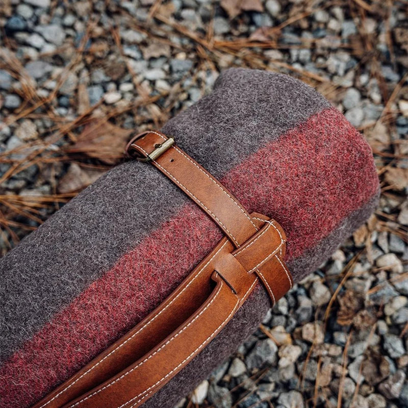 Wool Blanket for Hiking and Mountaineering, Warm and Cold Proof, Swiss Military Edition