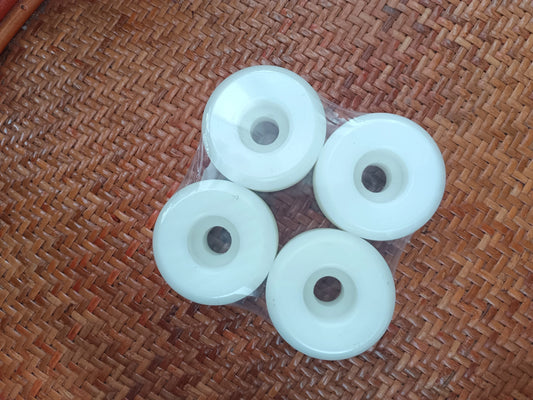 WHITE A CUT 101A 52MM SKATEBOARD WHEEL -  4PCS