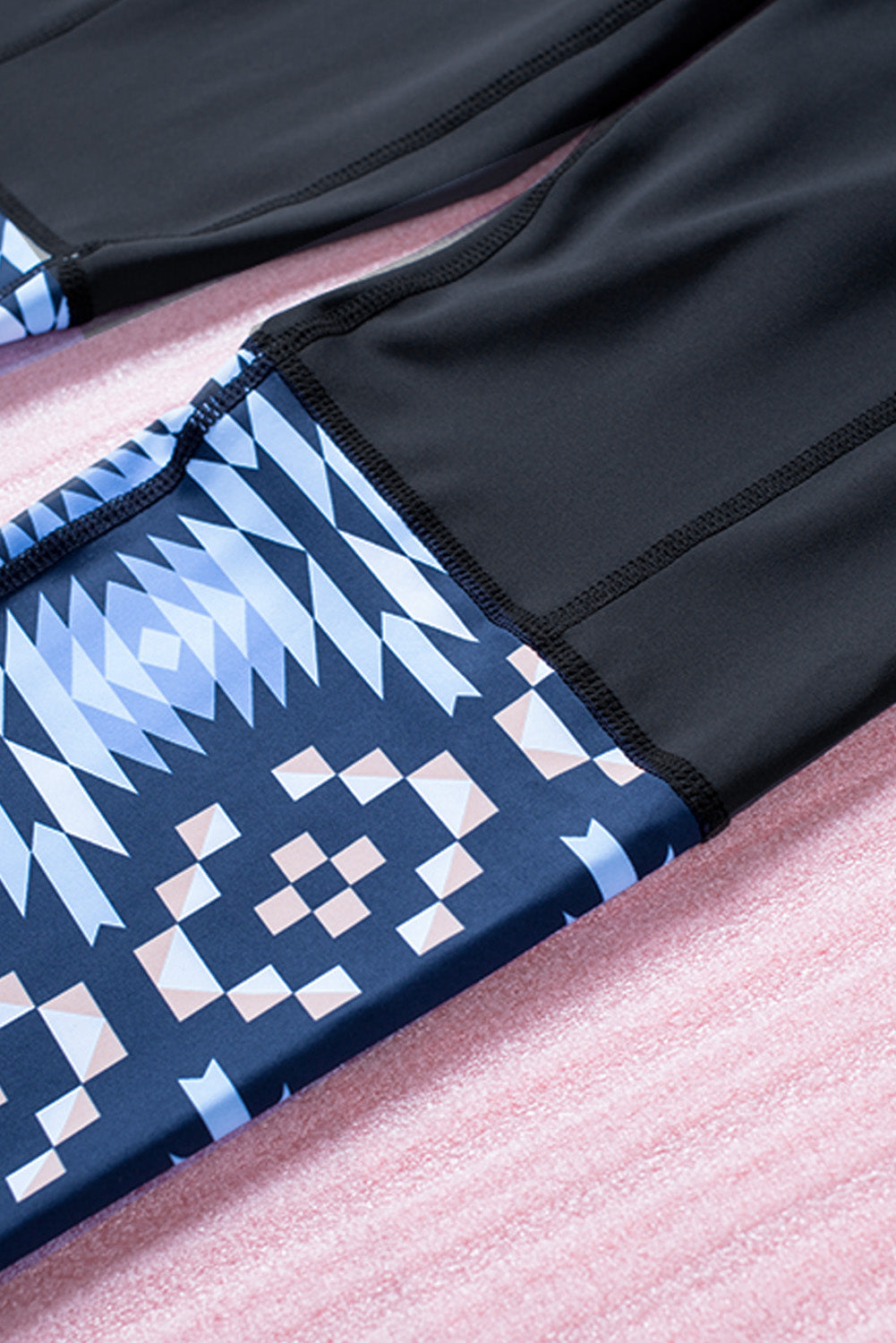 Black Yoga Crossover Geometric Print Patchwork High Waisted Leggings