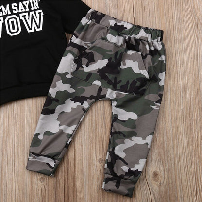 Boy's 2pcs Black Letter Boys Hooded Sweater & Camouflage Pants Set