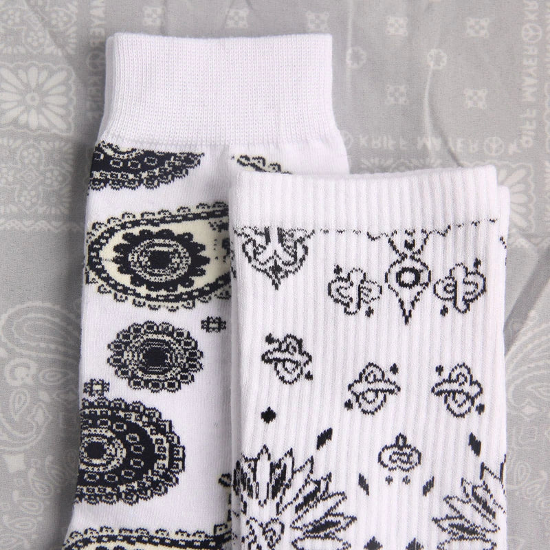 Black White Cotton Funny Flower Socks Bandanna Paisley West Coast Black Hiphop Pop Top Street Skate Fashion Skateboard Youth